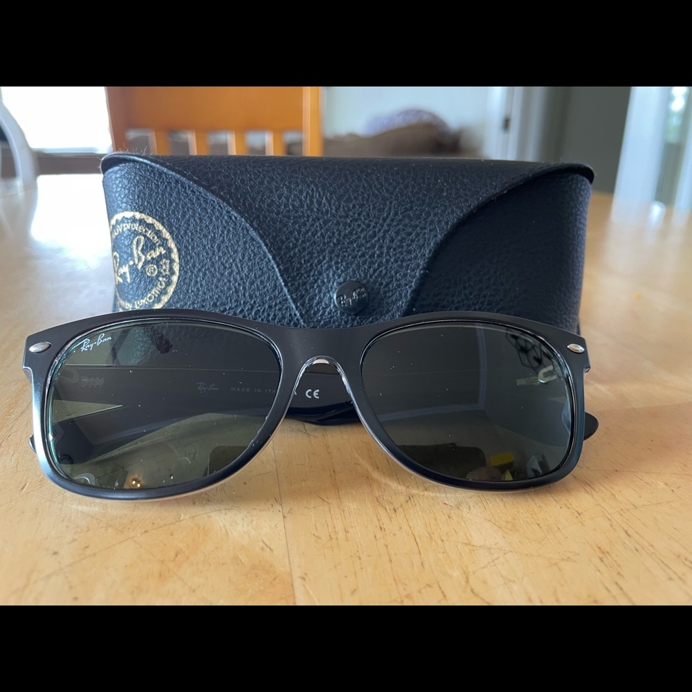 Ray-Ban New Wayfarer RB2132 55/18